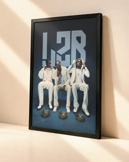 Poster L2B – Nes Pour Briller dans un cadre noir, vue en angle