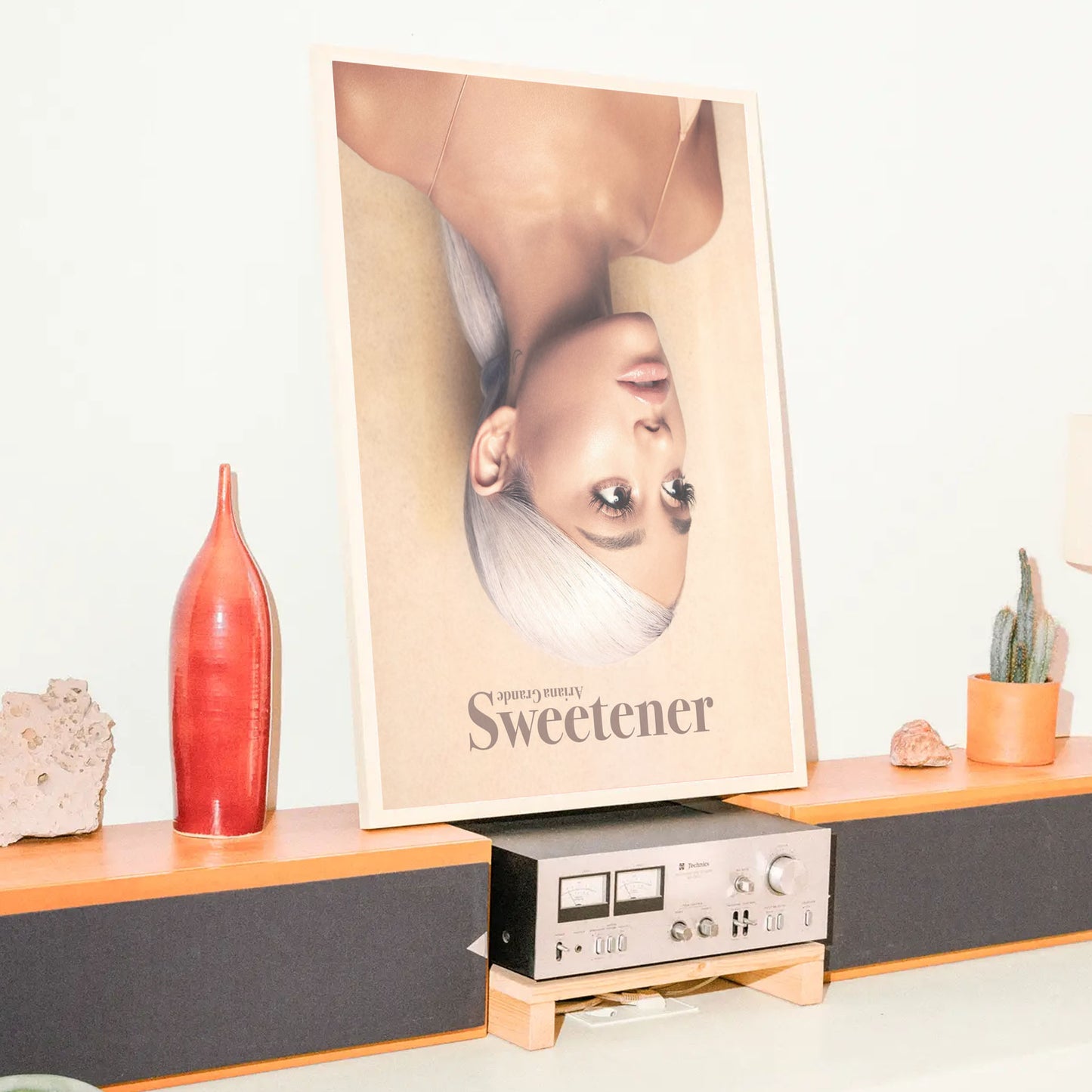 Ariana Grande - Sweetner