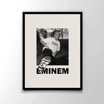 Poster officiel du rappeur américain Eminem. Parfait pour les fans de rap américain.