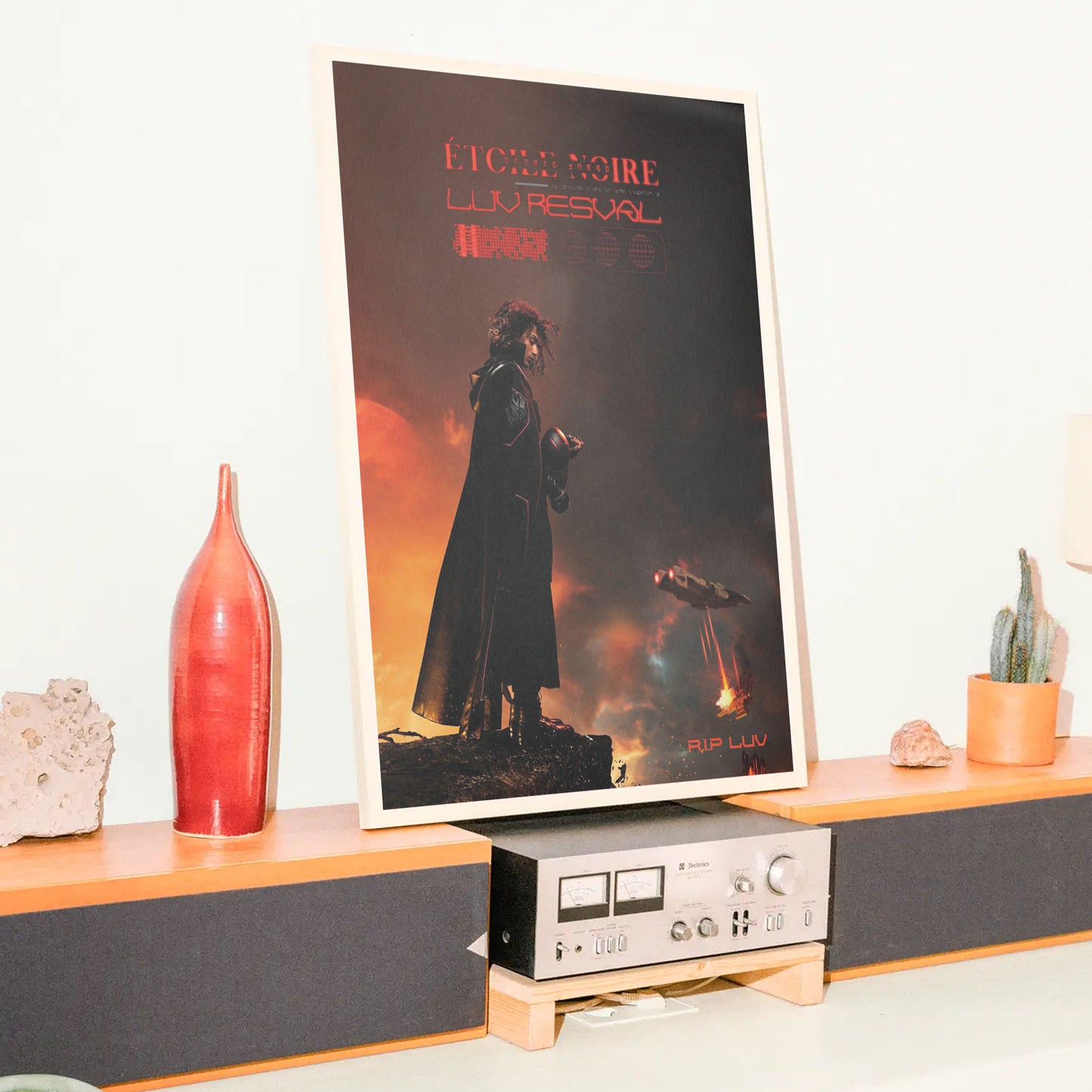 Luv Resval - Etoile Noir