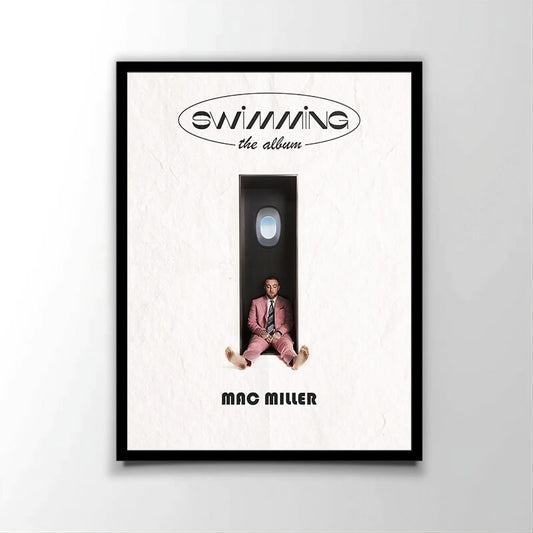 Poster officiel de l'album "Swimming" (2018) du rappeur américain Mac Miller. Parfait pour les fans de rap américain.