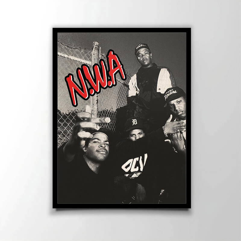 Poster officiel du groupe américain NWA. Parfait pour les fans de rap américain.