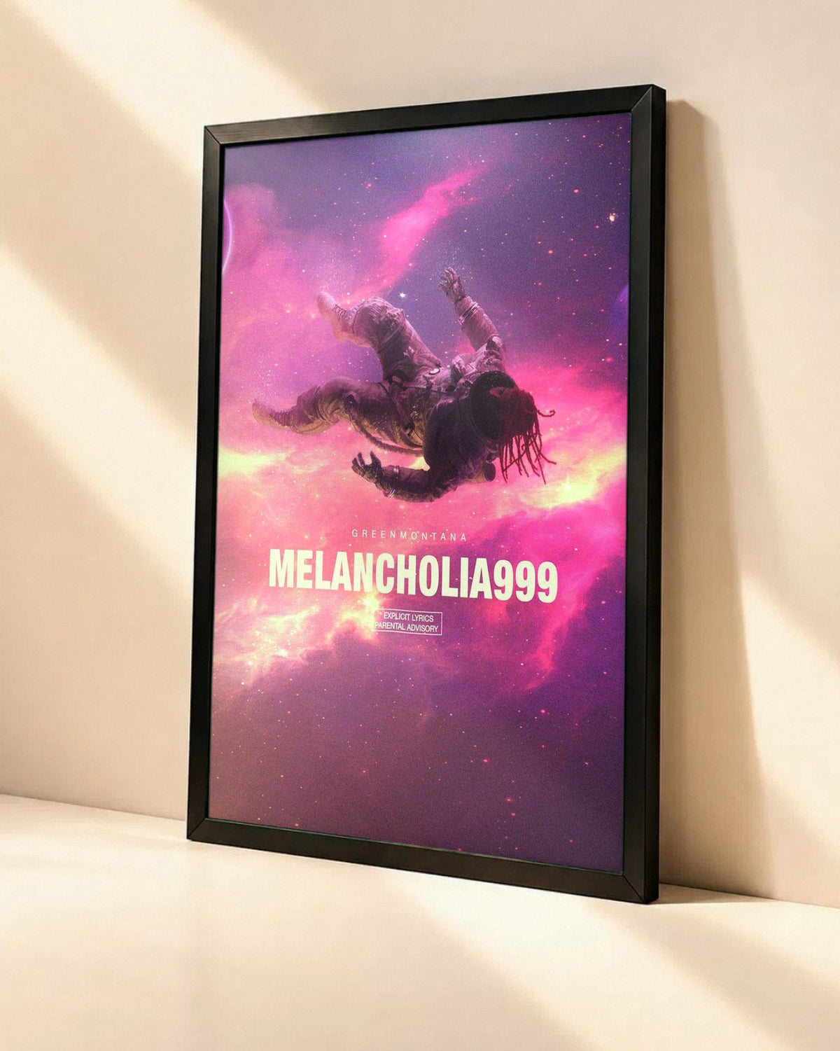 Poster Green Montana – Melancholia999 dans un cadre noir, vue en angle