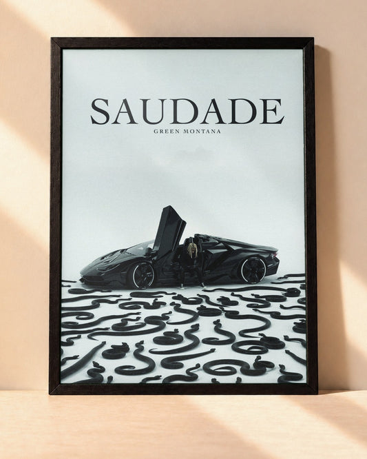 Poster Green Montana – Saudade encadré dans un cadre noir, posé contre un mur clair