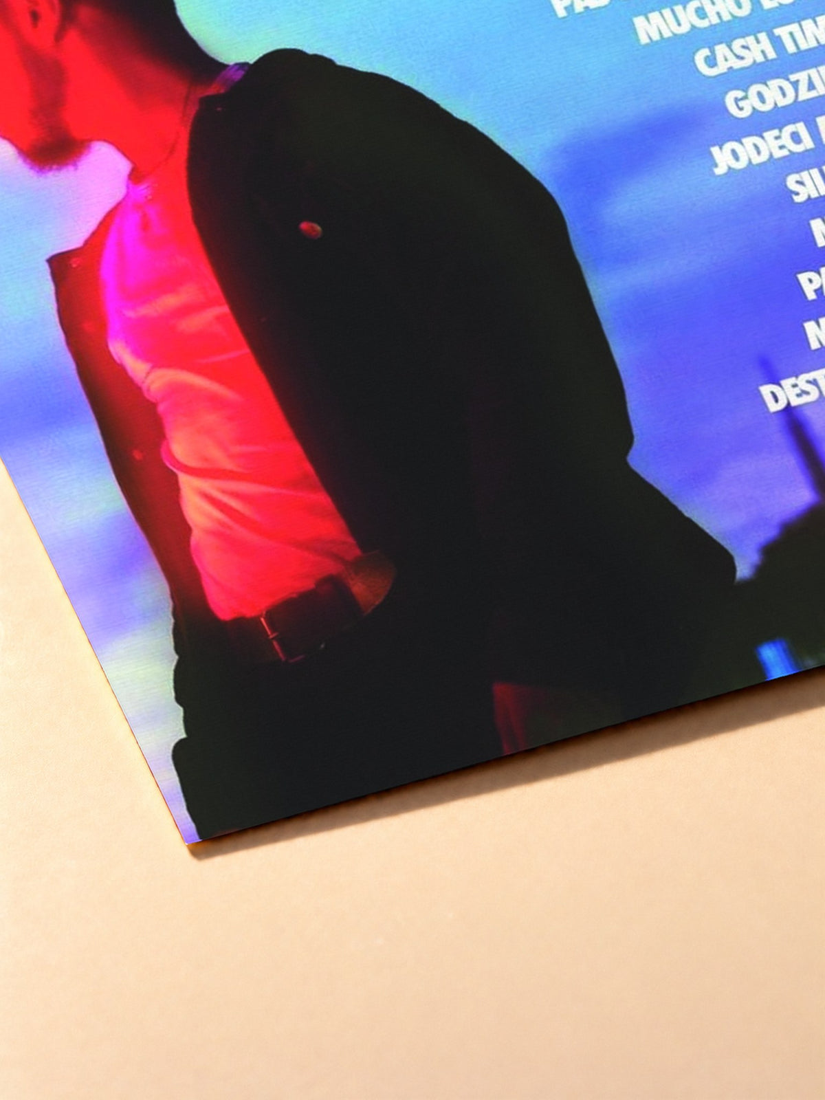 Gros plan sur l'impression du poster Hamza – 1994
