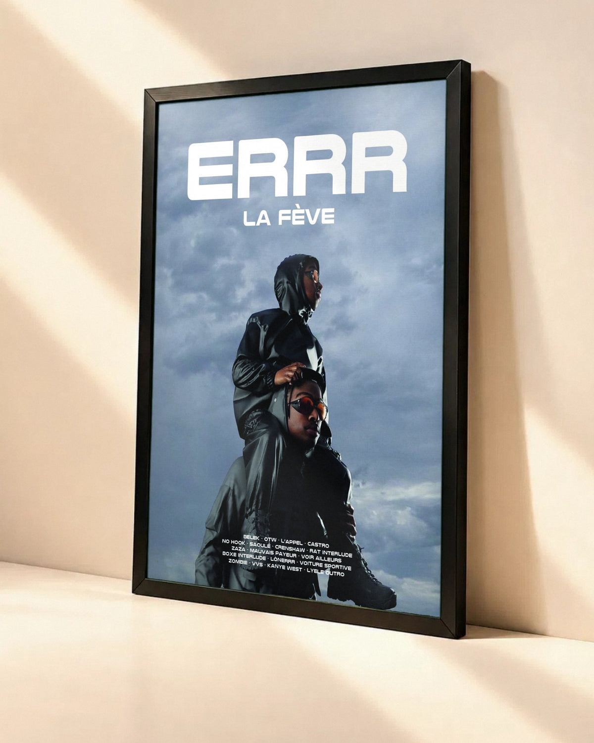 Poster La Fève – Errr dans un cadre noir, vue en angle