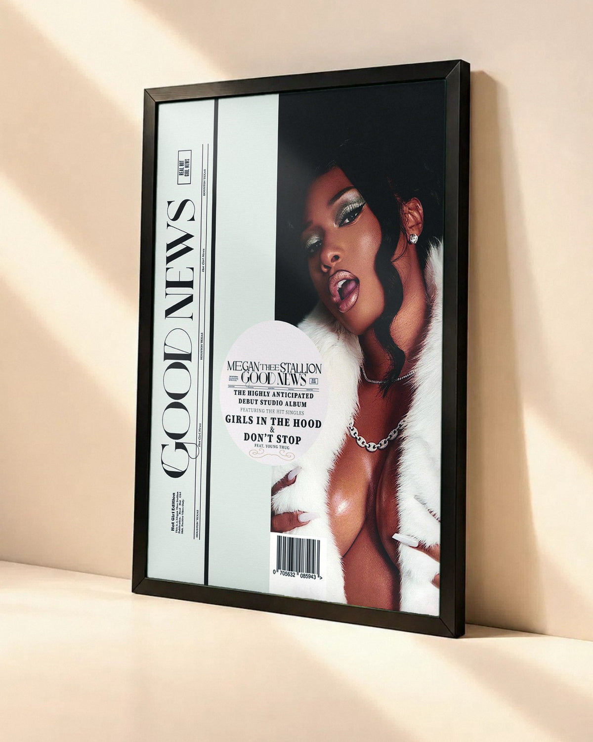 Poster Megan Thee Stallion – Good News dans un cadre noir, vue en angle