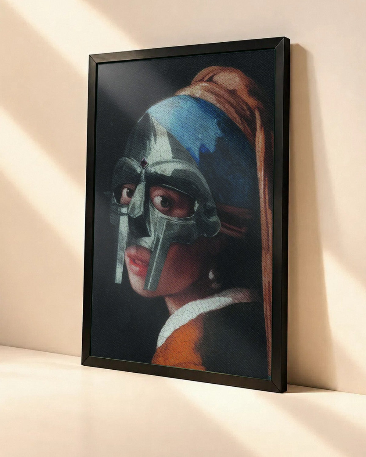 Poster MF DOOM – Mask dans un cadre noir, vue en angle