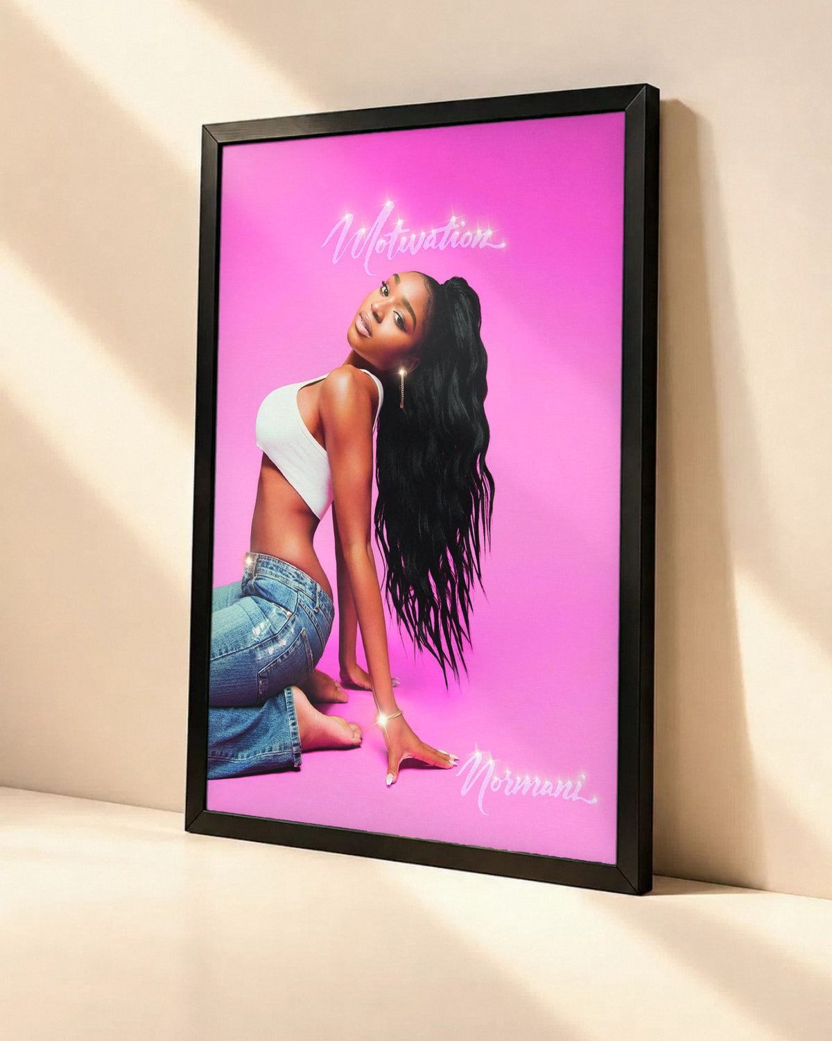 Poster Normani – Motivation dans un cadre noir, vue en angle