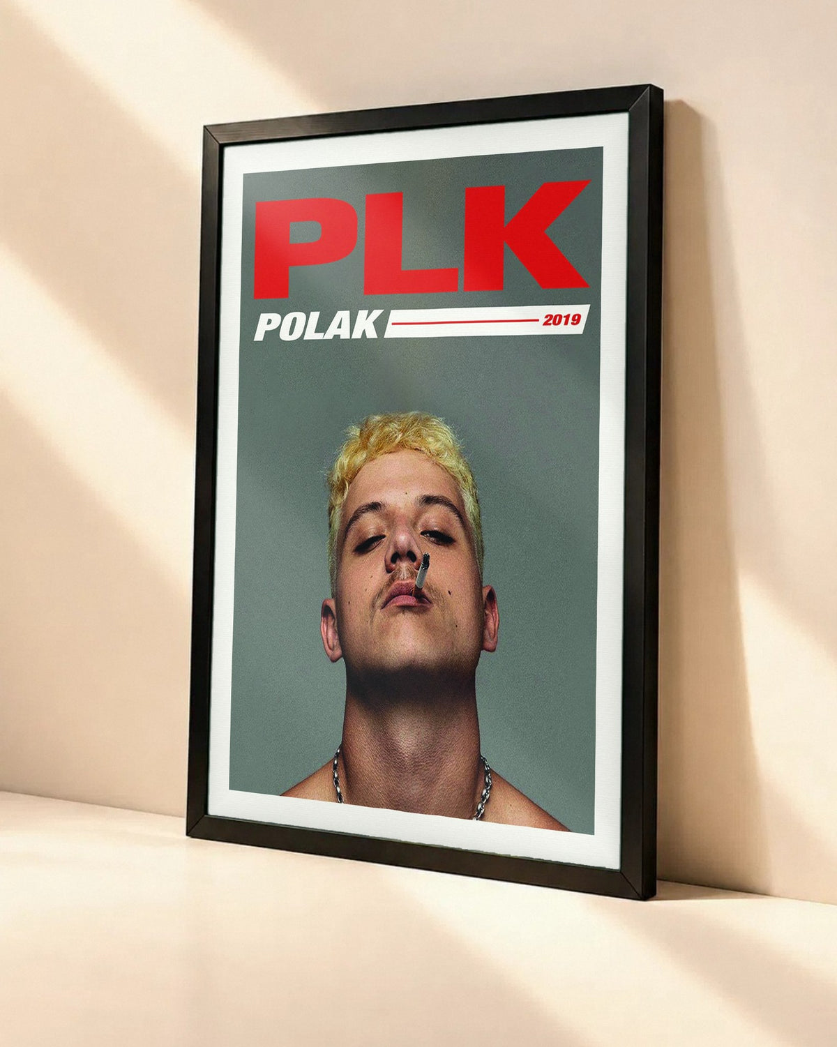 Poster PLK – Polak dans un cadre noir, vue en angle
