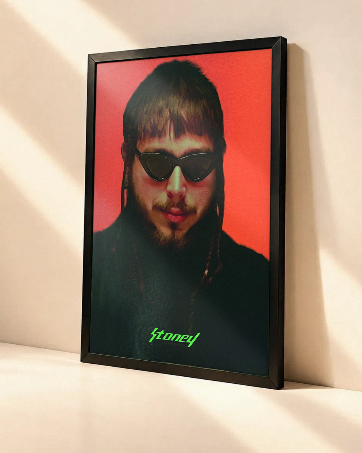 Poster Post Malone – Stoney dans un cadre noir, vue en angle