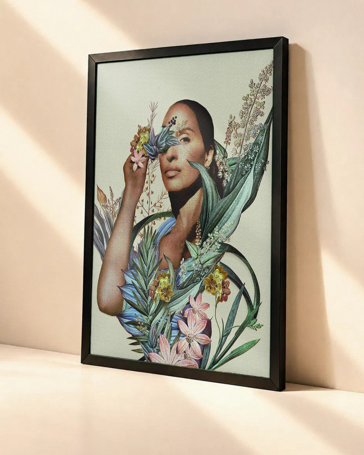 Poster Snoh Aalegra – Summer Is Love dans un cadre noir, vue en angle